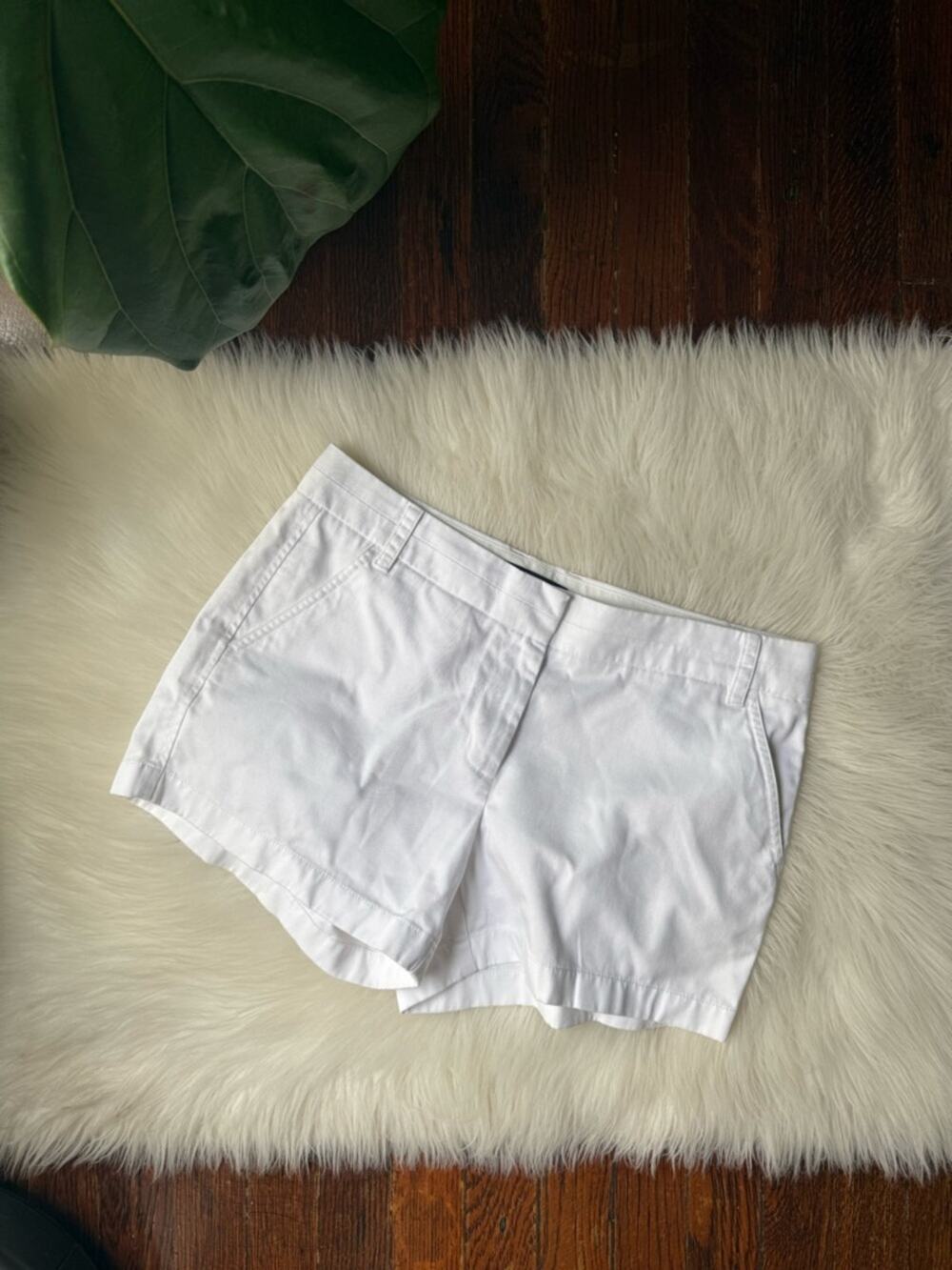 J.Crew White Chino Shorts 100% cotton 4 inch inseam